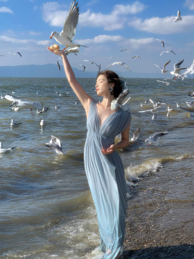 海边的阿芙洛狄忒