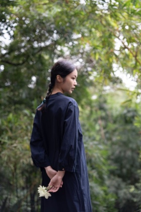 苦海回身，早悟兰因