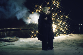 《窒息是你 绽放也是》