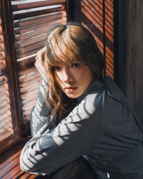 光与影互相交汇