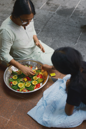 新加坡，周末的寺庙和菜场。 