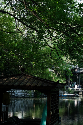 一城山色半城湖