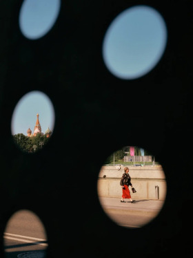 光与影的街头 | 摄影师Viktor Balaguer