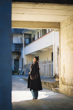 从叫我的一座小镇经过