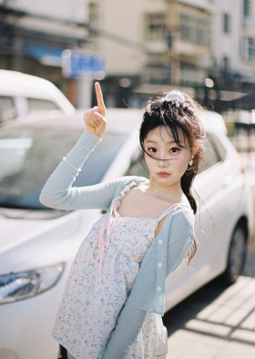 水蜜桃女孩