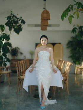 一个人的婚纱