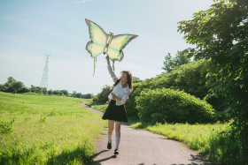 和我一起放风筝吧
