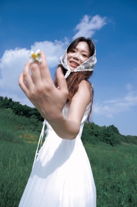 拥抱山野与晴空