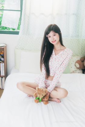 夏日里的邻家小妹