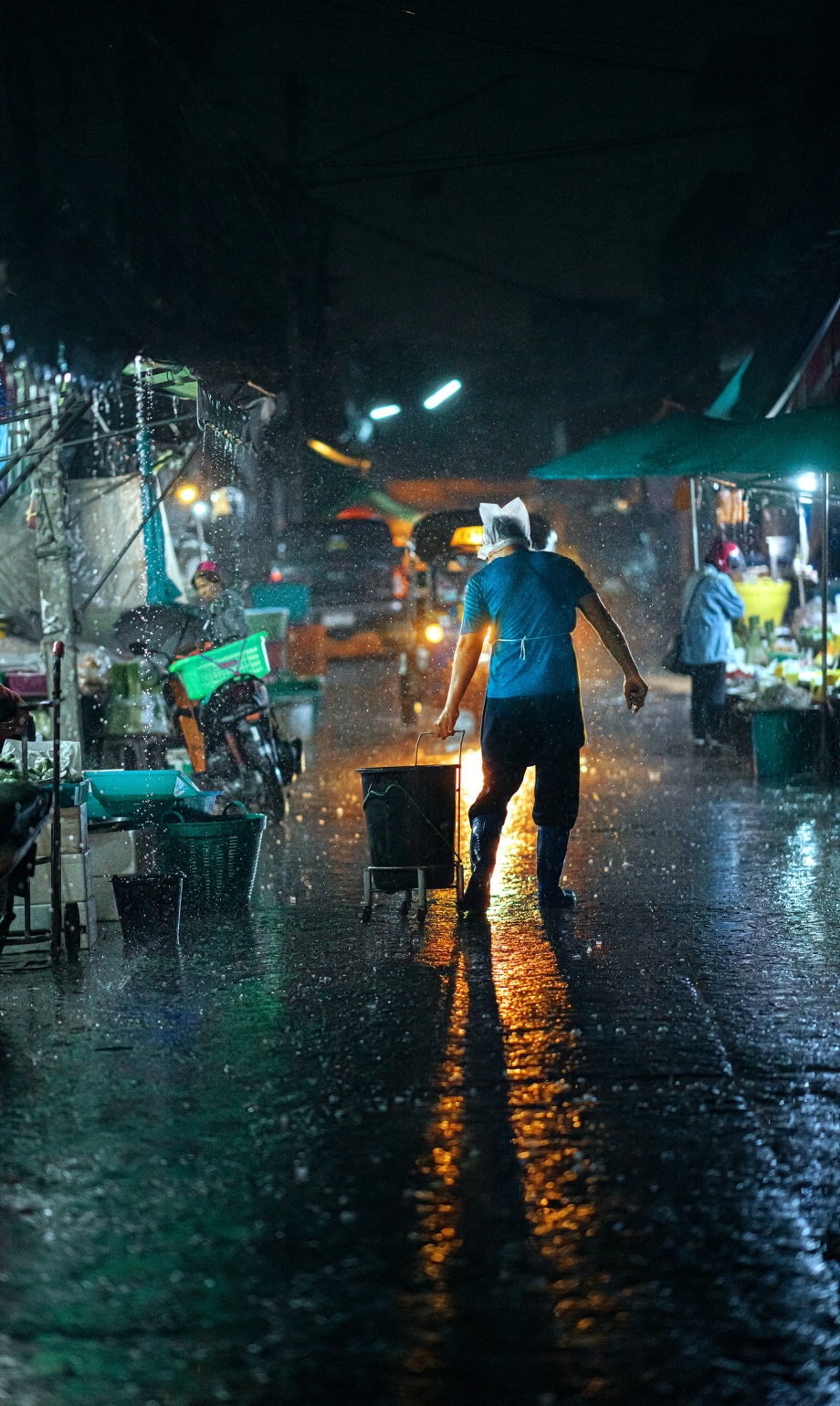 清迈雨天的菜市场ashrafularefin67676767