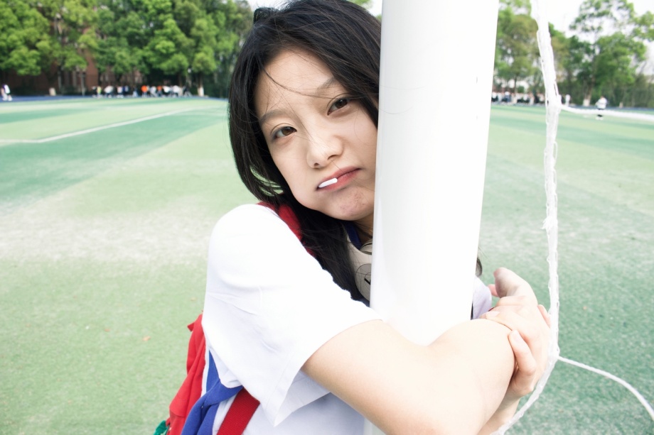 纯情女高中生啦